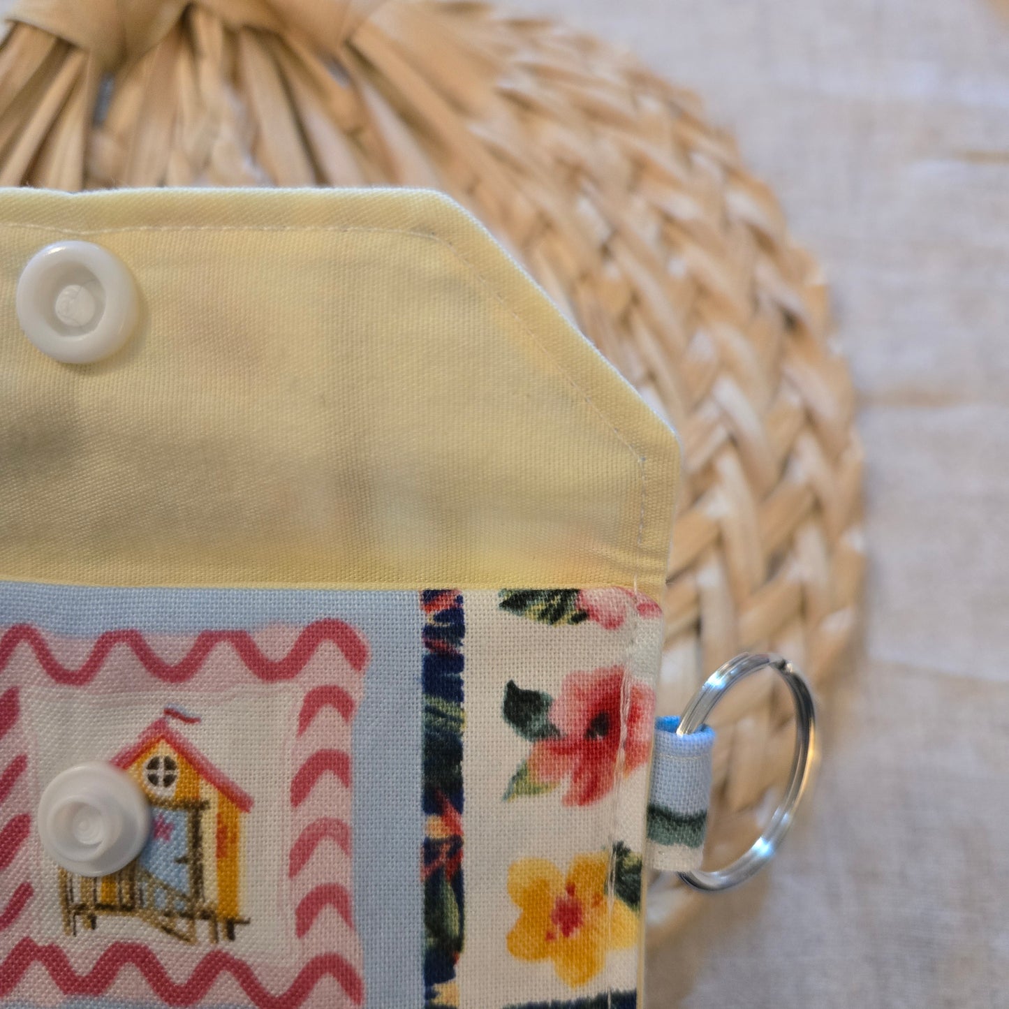 Original Keychain Wallet in Salt & Sea Medallion
