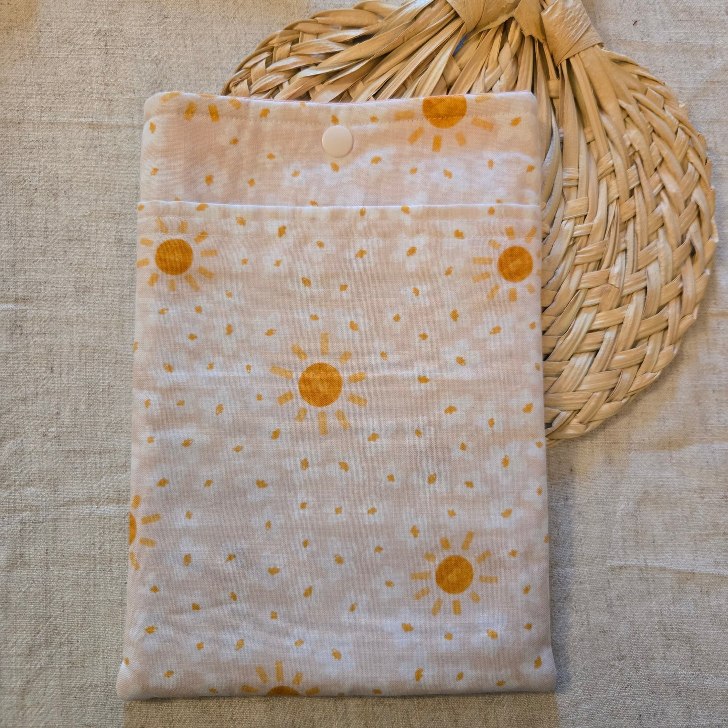 Kindle Sleeve in Salt & sea Sun and Floral
