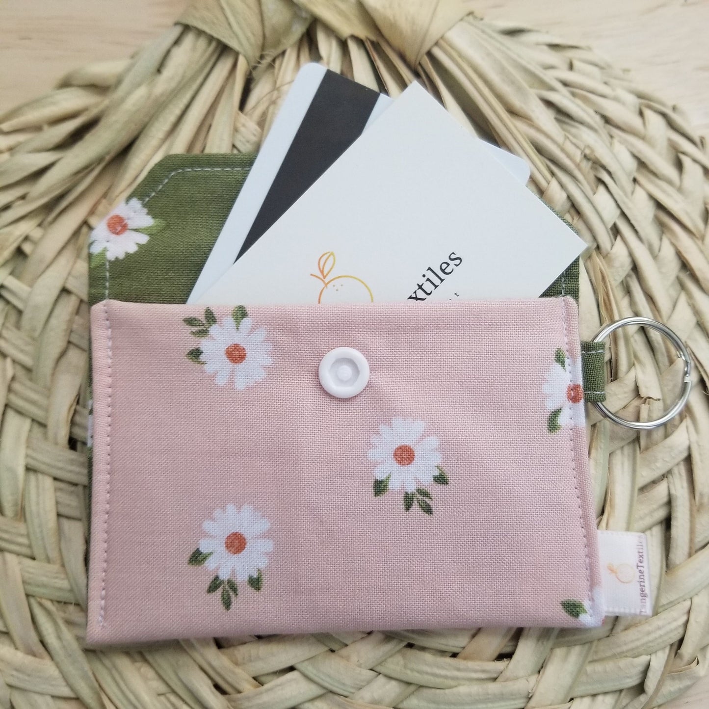 Original Keychain Wallet in Blush Daisy