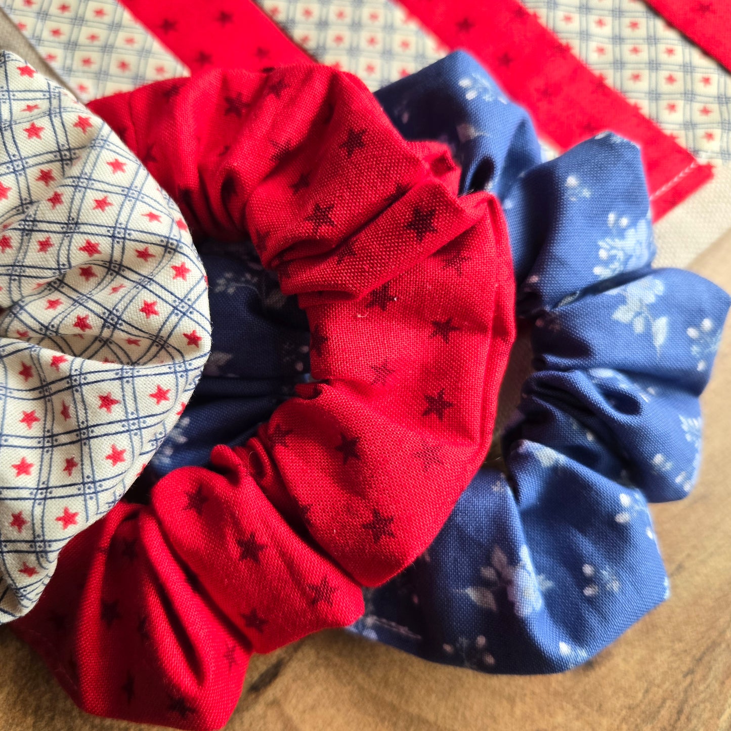 Scrunchie in Red with Red stars