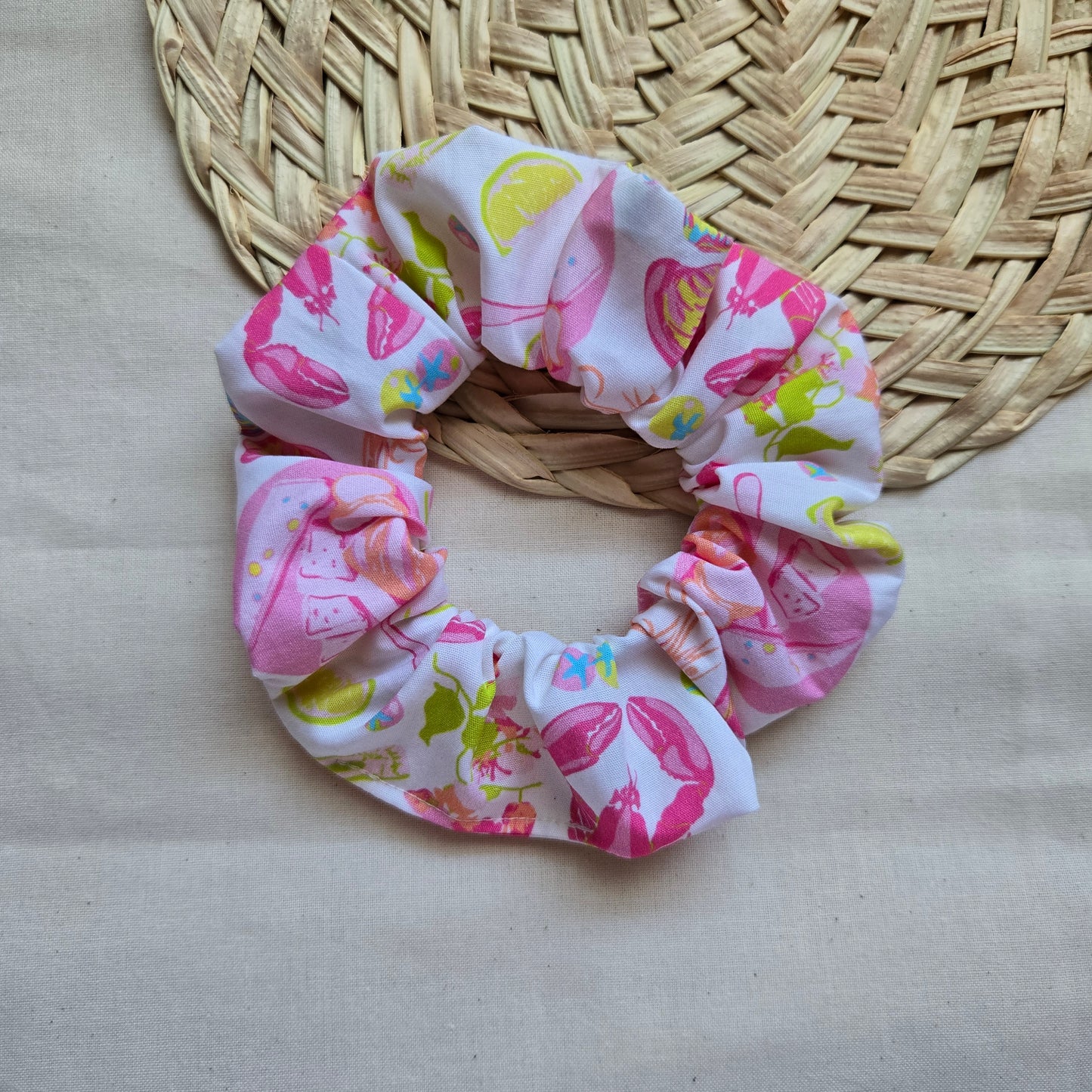 Scrunchie in Pink Coastal Feast