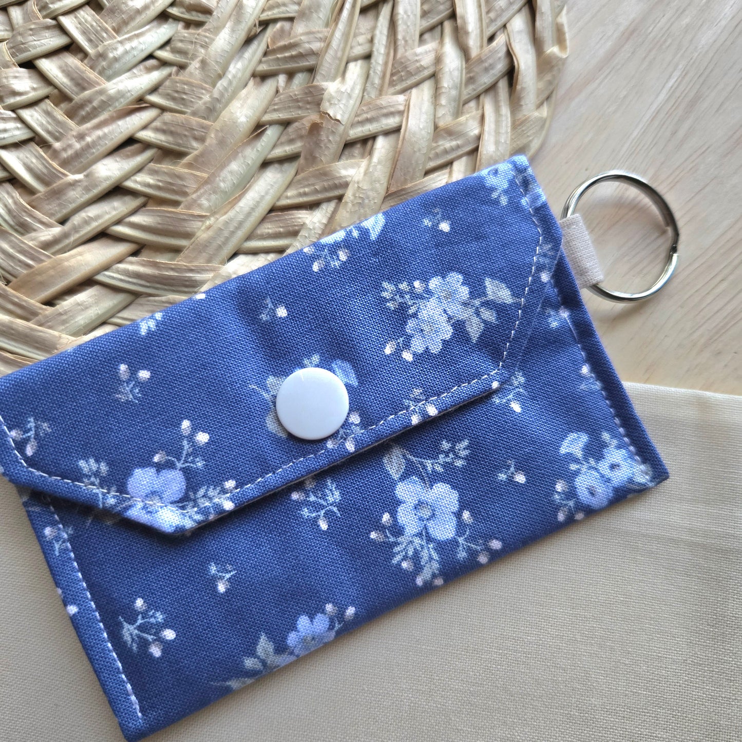 Original Keychain Wallet in Southern Blue Floral