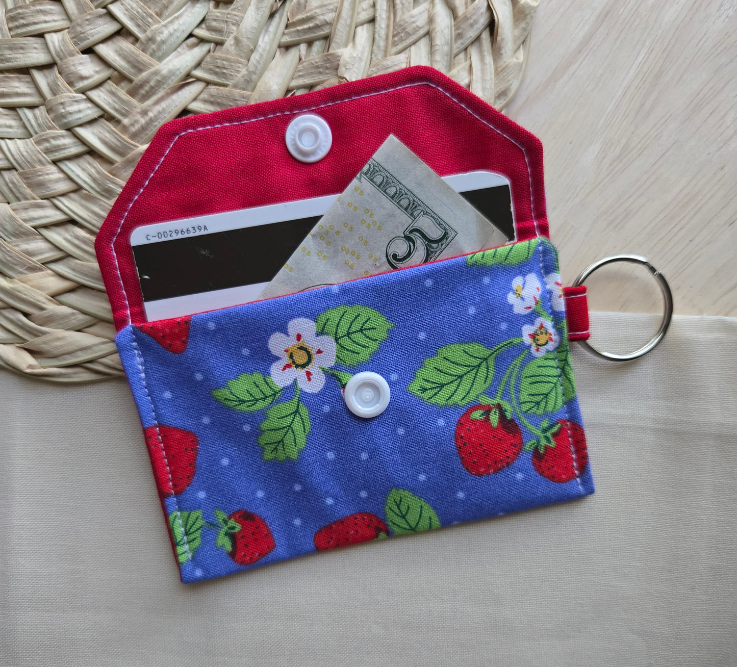 Original Keychain Wallet in Summer Strawberries