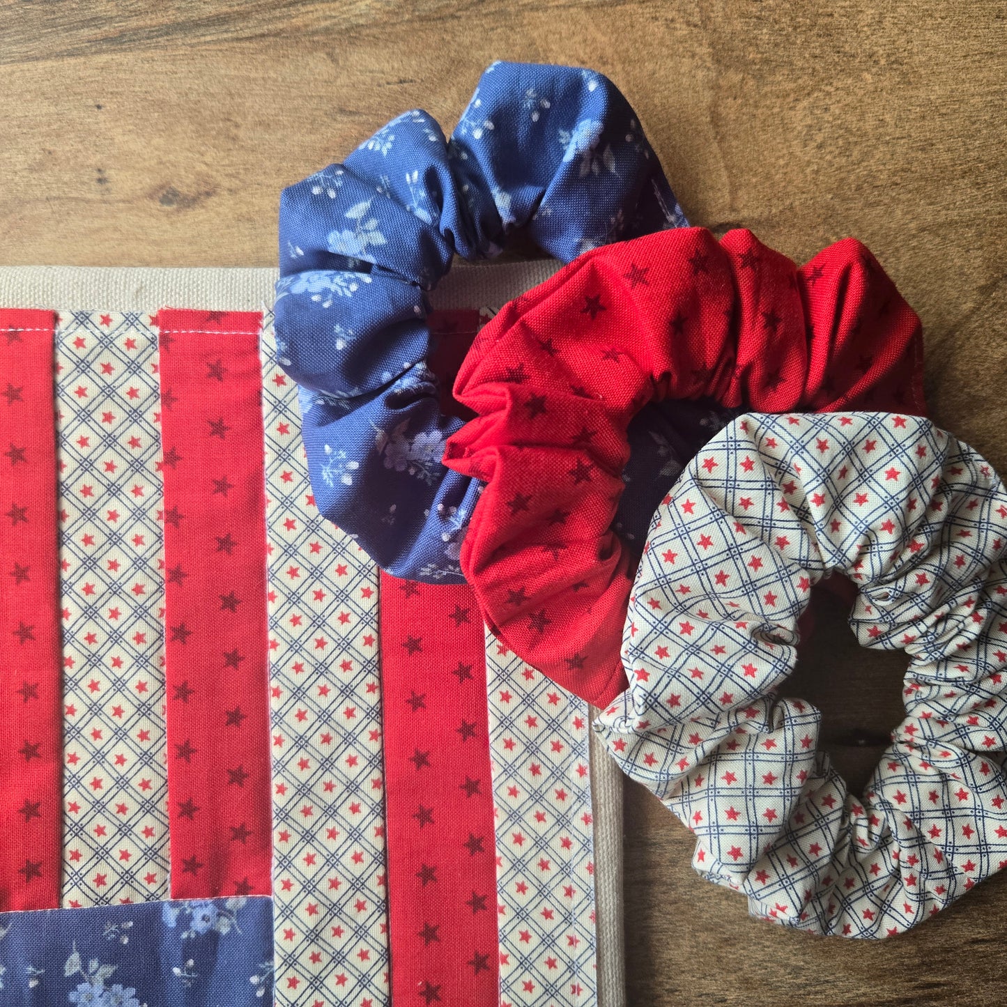 Scrunchie in Red with Red stars