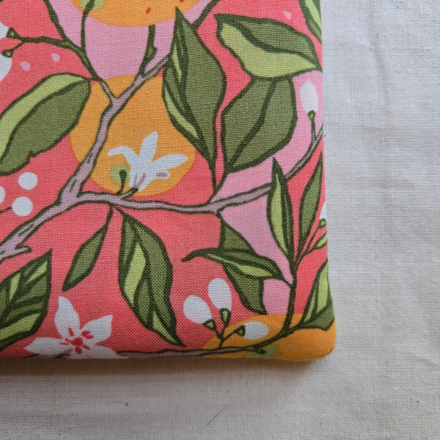 KINDLE SLEEVE IN ORANGE BLOSSOM PINK