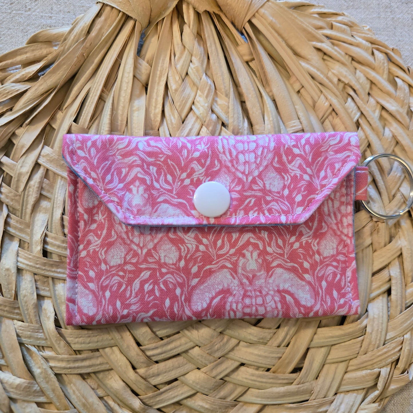Original Keychain Wallet in Salt & Sea Pink Sea Turtle