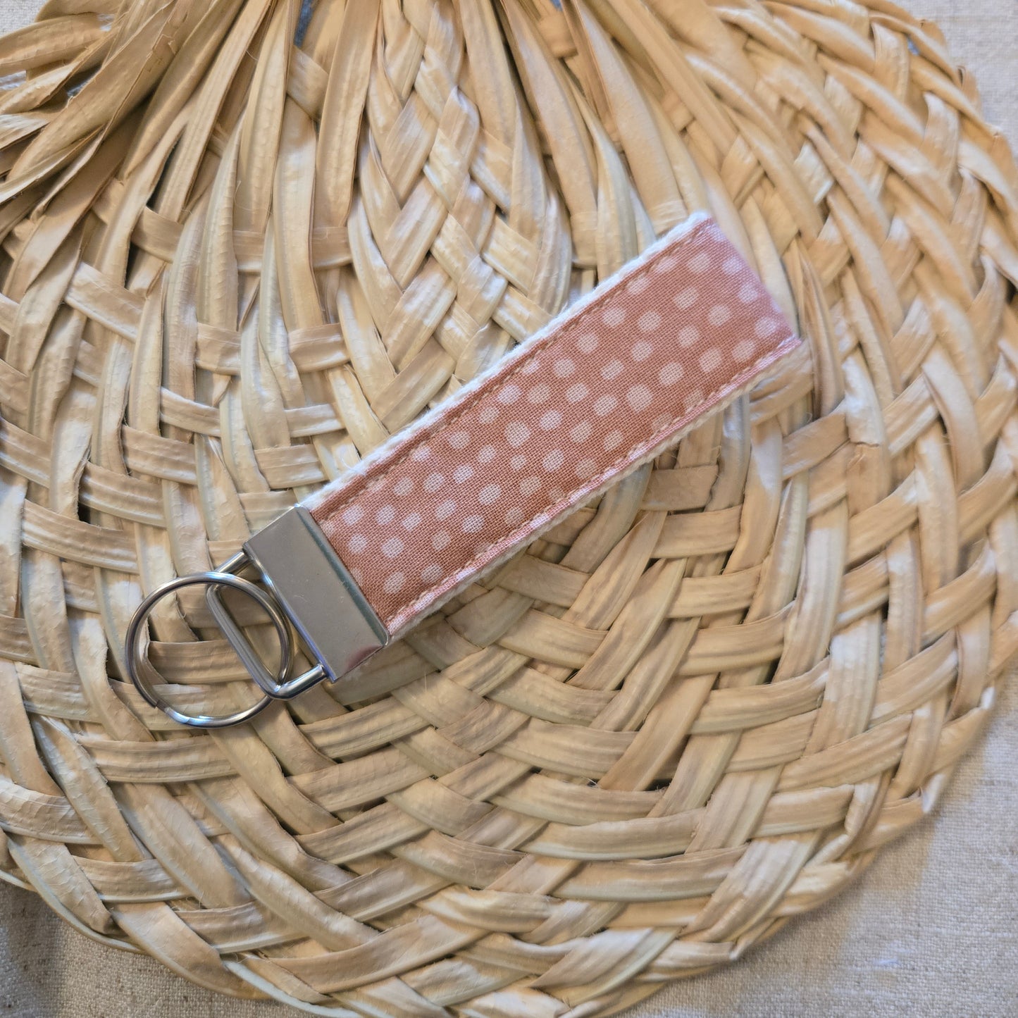 Keyfob in New Bloom Mauve with dots