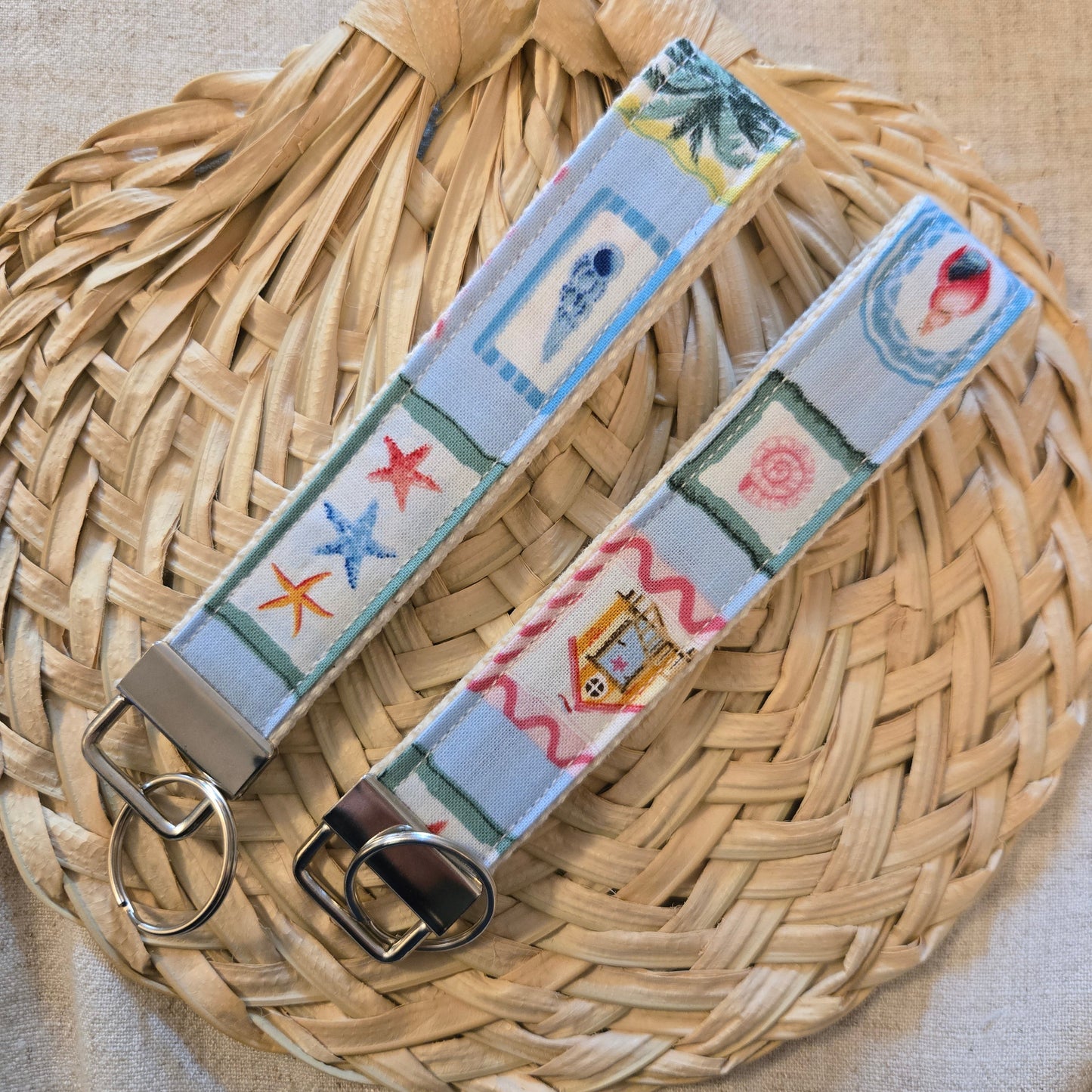 Keyfob in Salt & Sea Medallion