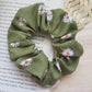 Scrunchie in Green Daisy