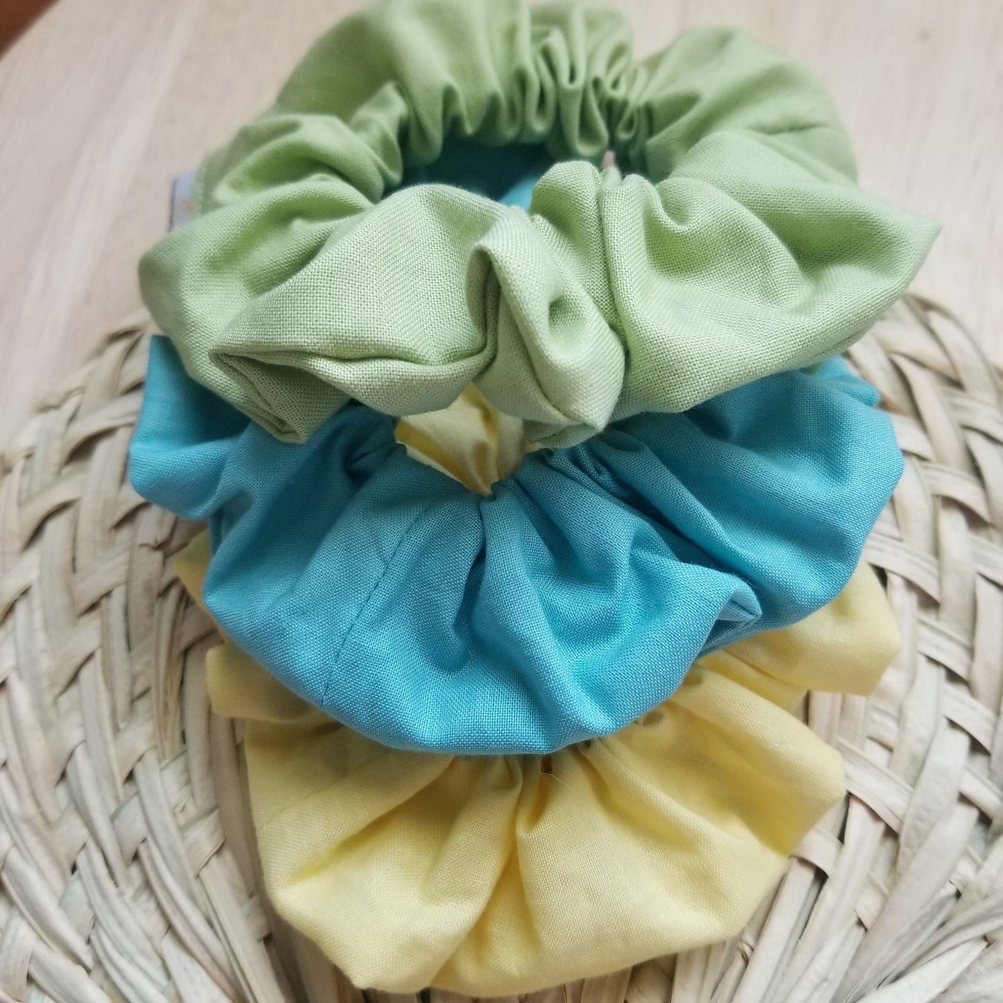 Scrunchie in Butter
