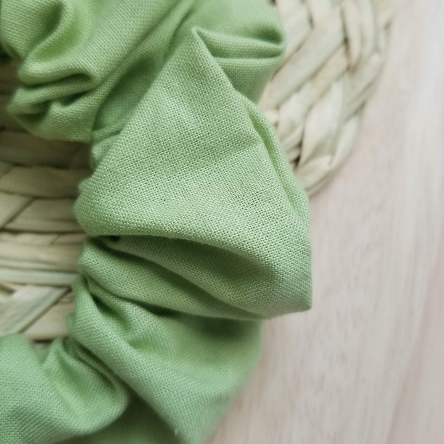 Scrunchie in Pistachio