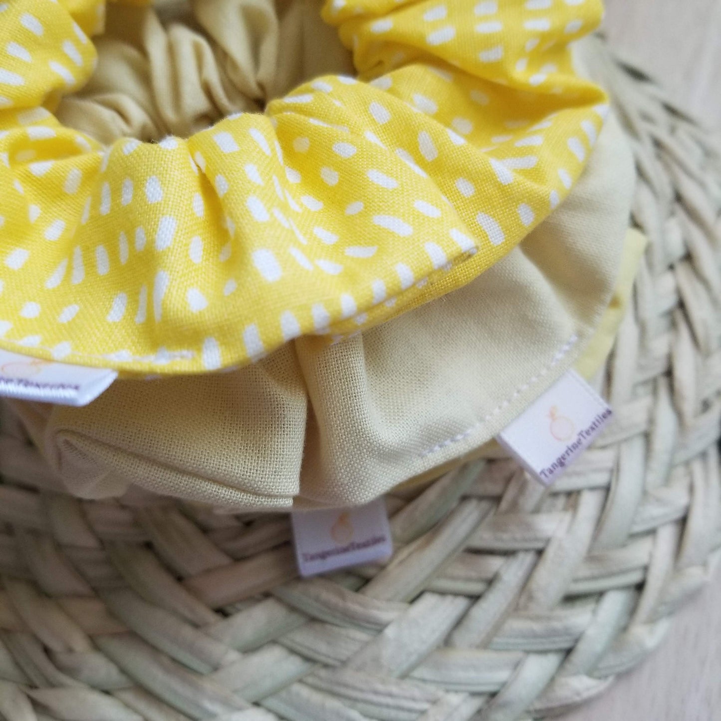 Scrunchie in Butter