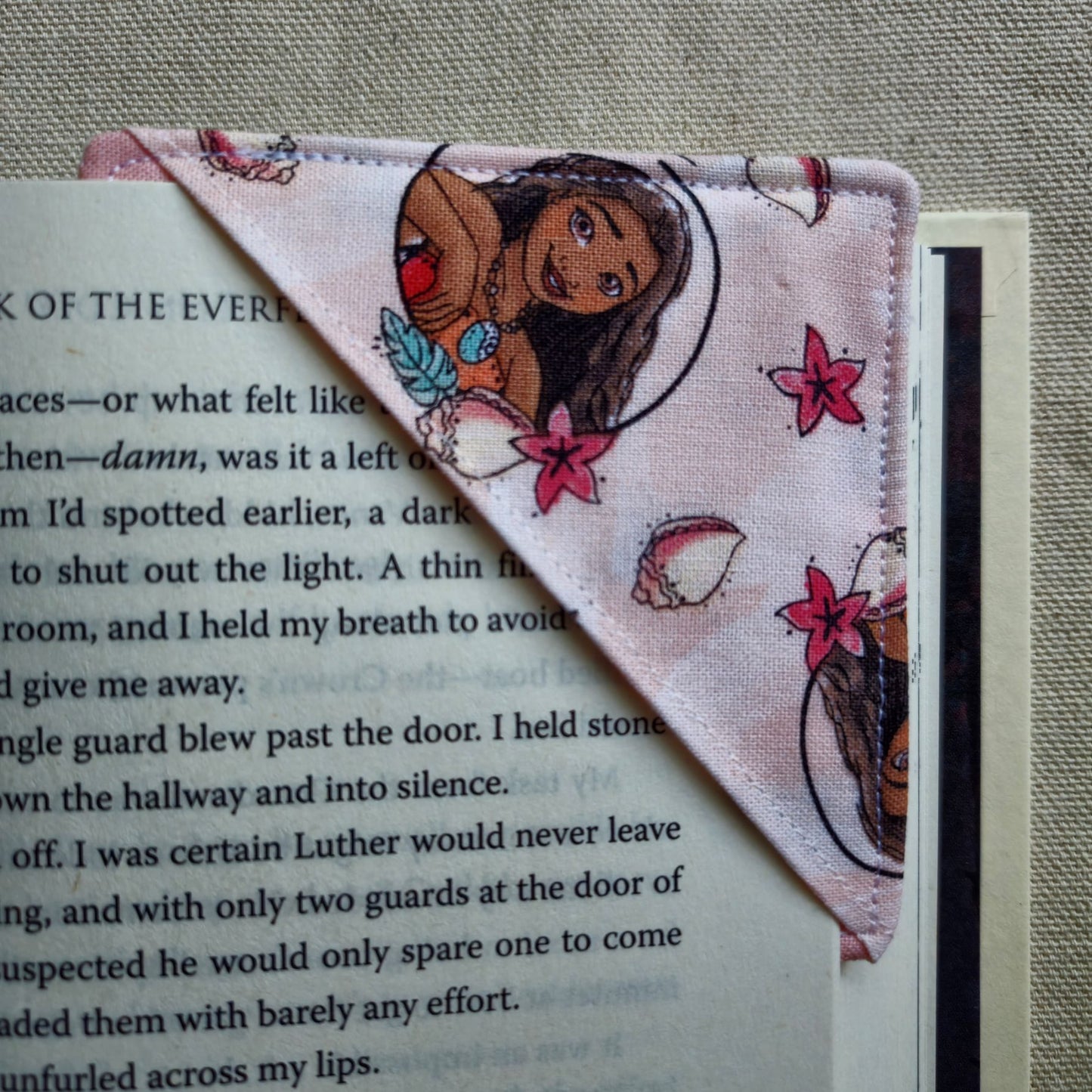 CORNER BOOKMARK IN CHILDREN PRINT