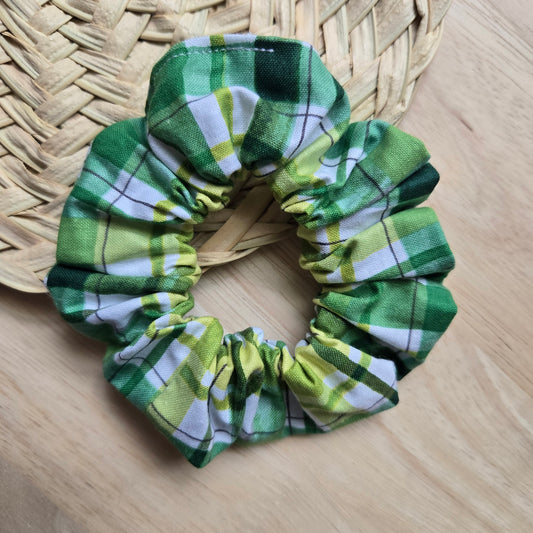 Scrunchie in Green Plaid