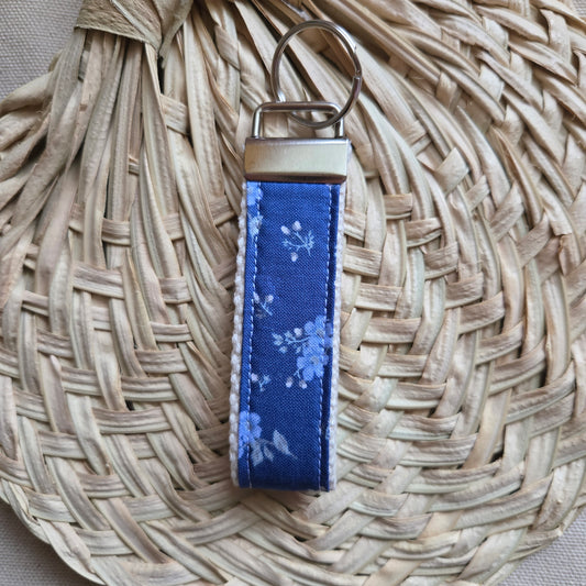 Keyfob in Southern blue floral