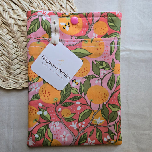 KINDLE SLEEVE IN ORANGE BLOSSOM PINK